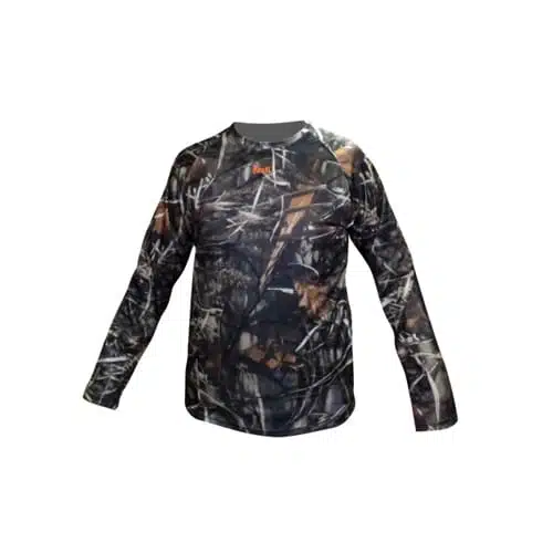 La camisa de manga larga Polera M/Larga Camox4 Quail presenta una combinación de tonos terrosos diseñada para actividades al aire libre como la caza o el senderismo. Su patrón de ramas, hojas y hierba ofrece una ocultación eficaz en entornos naturales. No hay ninguna marca destacada en la camisa.