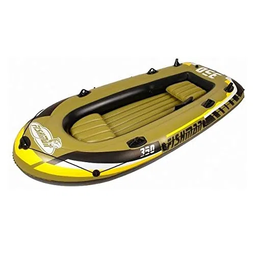 El bote inflable de pesca Fishman 350 Set Jilong es un bote inflable amarillo y verde con detalles en blanco y negro, con la etiqueta "FISHMAN" y "350" en el costado. Cuenta con dos asientos inflables y remos unidos a ambos lados, lo que lo hace ideal para pescar y para uso recreativo en el agua.