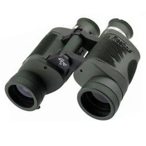 Un par de binoculares Gamo 8 X 40 con enfoque automático de color verde con empuñadura texturizada y oculares grandes que se extienden hacia afuera para una mejor visión. La perilla de enfoque central es visible, lo que permite realizar ajustes fácilmente. Estos binoculares resistentes y duraderos están diseñados para uso en exteriores.