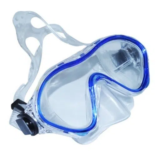 La máscara de esnórquel Mascara Junior Azul Uk Time Sport cuenta con un diseño de lente única azul y transparente con una correa ajustable. Diseñada para una visibilidad y protección óptimas bajo el agua, garantiza un ajuste perfecto para evitar fugas de agua.