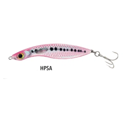 El Señuelo Salmo Wave Hps 9,0 Cm es un señuelo de pesca de color rosa y plateado que presenta detalles realistas de ojo de pez, un patrón de escamas a lo largo del cuerpo, manchas negras en el costado y un anzuelo triple adjunto en el extremo. El texto "HPSA" está impreso debajo del señuelo.