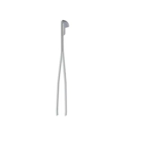 Se muestra una pinza de metal simple, elegante y minimalista, con un agarre curvo y dos puntas alargadas, etiquetada Pinzas Victorinox A.3642, sobre un fondo blanco liso.