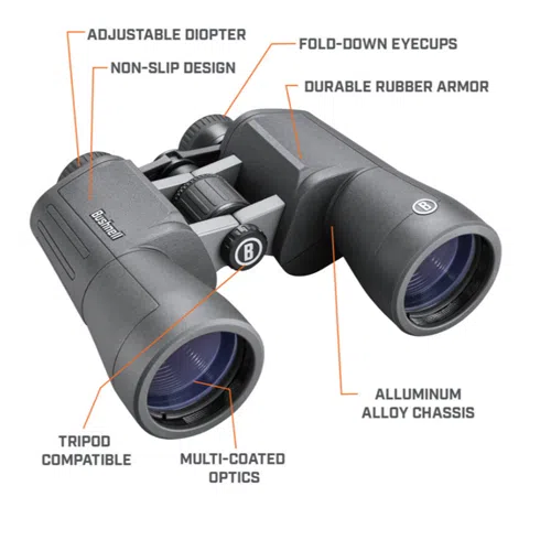 Imagen de un par de binoculares negros Powerview2 20x50mm Bushnell con varias características etiquetadas. Las etiquetas indican: dioptría ajustable, copas oculares plegables, diseño antideslizante, armadura de goma duradera, compatibilidad con trípode, óptica multicapa y chasis de aleación de aluminio.