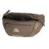 La riñonera Banano Doite Cross Runner M Brown #07244 incluye un bolsillo frontal con cremallera y un espacioso compartimento principal. Tiene cremalleras grises, un diseño minimalista y lleva la marca "Cross Runner".