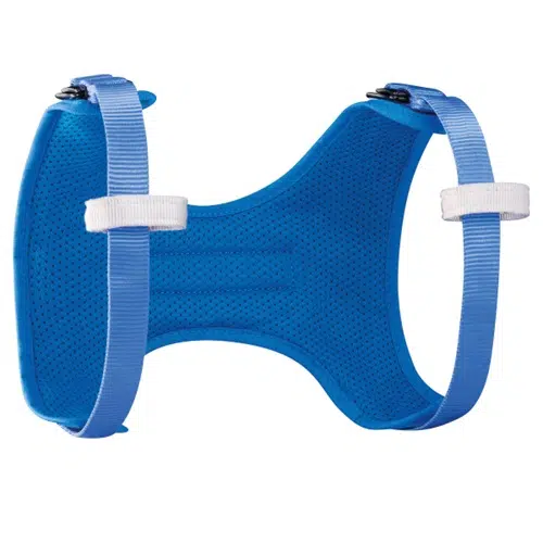 Un corsé de sujeción ergonómico de color azul con correas ajustables de color azul claro y cierres blancos, diseñado para la zona del torso. Ligero y perforado para una mayor transpirabilidad, este corsé ofrece una comodidad similar al Arnés Petzl Macchu Body para Niños.