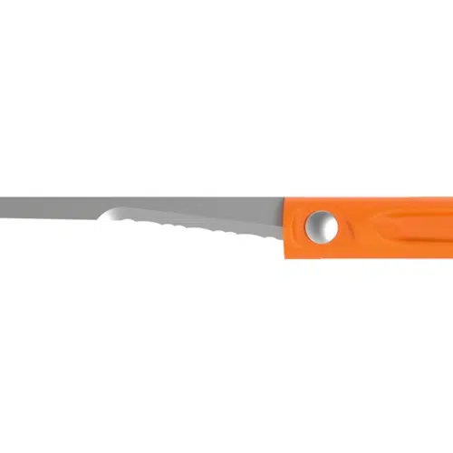Primer plano de un cuchillo de sierra con una hoja parcialmente visible y un mango naranja, que recuerda al Gancho Multiuso Para Hielo Petzl Multihook. El mango presenta un corte circular distintivo cerca de la hoja, similar a su diseño. El cuchillo está colocado horizontalmente sobre un fondo blanco liso.