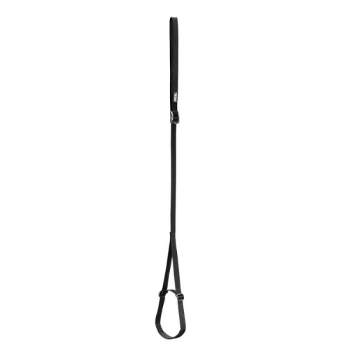 El Footape Pedal Regulable Petzl es una correa para pies de escalada negra con una trabilla ajustable en la parte inferior para asegurar el pie y una correa de agarre en la parte superior. Está hecha de material de nailon duradero y cuenta con una hebilla para ajustar la longitud, lo que ofrece seguridad y flexibilidad.