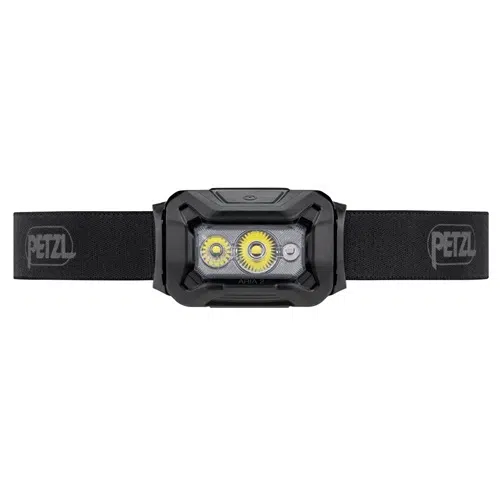 La linterna frontal Petzl Aria 2 RGB 450lm es una elegante linterna frontal negra que incluye dos luces LED amarillas y una correa ajustable, lo que permite tener las manos libres. La correa presenta de forma destacada el logotipo de Petzl en ambos lados, lo que garantiza una combinación de estilo y funcionalidad en un diseño compacto.
