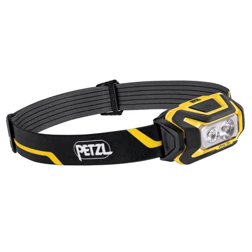 La Linterna Frontal Petzl Aria 2R 600lm en color negro y amarillo cuenta con una correa ajustable con "PETZL" impreso en blanco y dos luces LED para iluminación con manos libres.