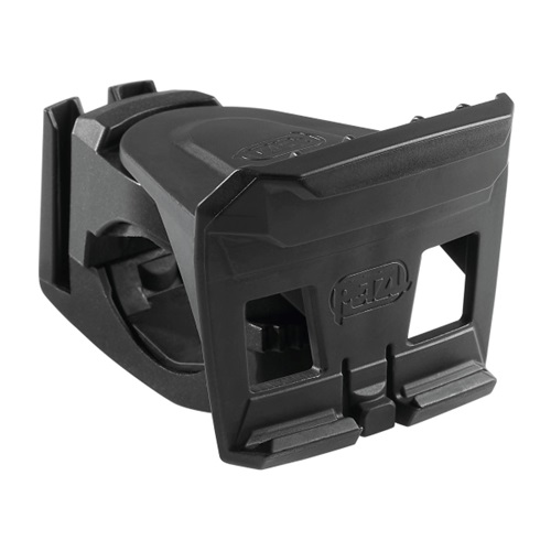 Accesorio portaherramientas negro de Petzl Charlet, diseñado para sujetarlo a un arnés o cinturón. Cuenta con una construcción robusta y duradera con un marco cuadrado y presenta el logotipo de Petzl grabado en la superficie superior, lo que refleja el diseño confiable del Adaptador de Linterna para Bicicleta Petzl Bike Adapt 2.