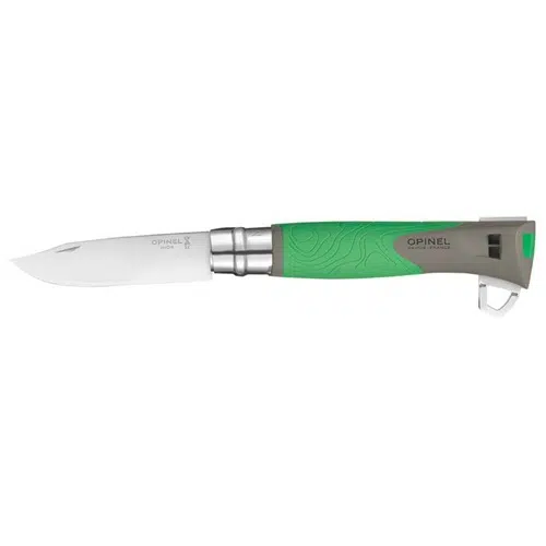 El Cuchillo Opinel N°12 Explore cuenta con un mango verde adornado con grabados de mapas topográficos e incluye un práctico orificio para cordón en el extremo. Su hoja de acero inoxidable parcialmente extendida ofrece practicidad y estilo.