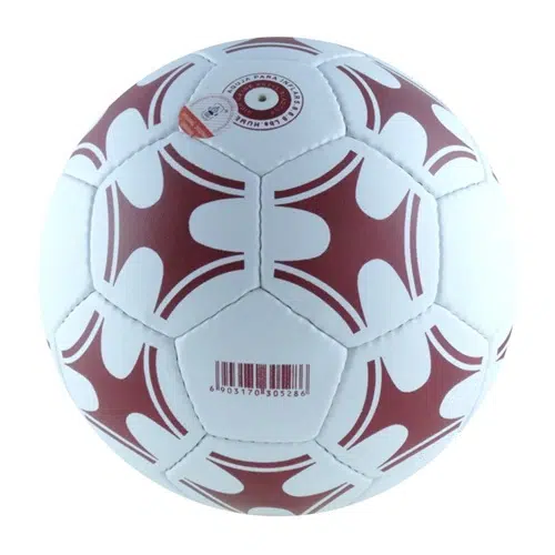 El Balón Baby Futbol Train KS-432S7 N°4 presenta un patrón geométrico en color blanco y granate, acompañado de un código de barras en su superficie.