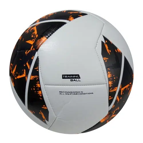 El Balón Fútbol Train Axis N°5 es un balón de fútbol de color blanco y negro con llamativos detalles en naranja y con llamativos patrones geométricos. En la superficie se lee "BALÓN DE ENTRENAMIENTO" y "RECOMENDADO EN TODAS LAS CONDICIONES CLIMÁTICAS".
