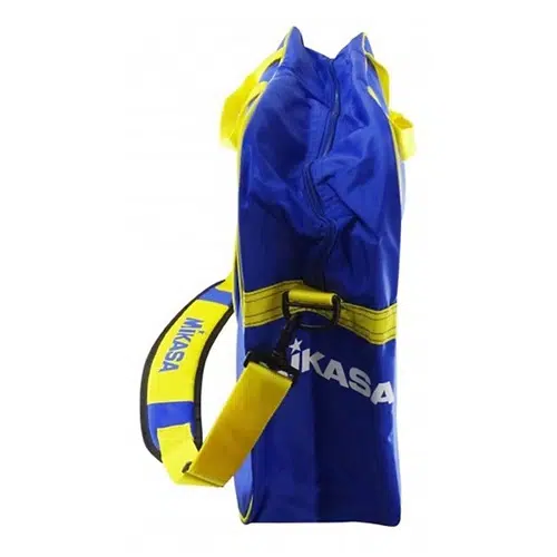 Bolso deportivo azul y amarillo, perfecto para transportar tu Bolso Portabalones Vóleibol MIKASA V200W, que luce el logo "MIKASA" en el lateral. El bolso incluye una correa para el hombro, una cremallera superior y un símbolo de estrella colocado junto al nombre de la marca.