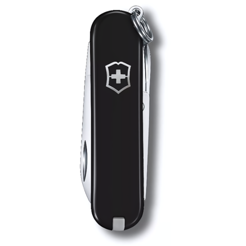 La navaja suiza Victorinox Classic SD, de color negro, es elegante y cuenta con una hoja cerrada y un anillo de metal para sujetarla fácilmente a un llavero. En el lateral se puede ver con orgullo el emblemático emblema de la cruz blanca, que combina estilo y utilidad en una cortapluma compacta.