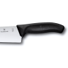 Primer plano del cuchillo de chef Victorinox Swiss Classic de 20 cm, con hoja de acero inoxidable y mango negro de diseño ergonómico. La hoja está elegantemente grabada con el logotipo "Victorinox", mientras que el mango texturizado ofrece un agarre seguro para tareas culinarias precisas.