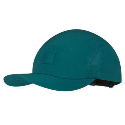 La Jockey Buff 5 Panel Go Solid es una gorra de béisbol verde azulado con visera curva y logotipo cuadrado. Cuenta con paneles de malla de ventilación y una correa trasera ajustable para un ajuste ceñido.