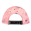 Vista trasera de la gorra Buff Pack Mini para niños en color Sweetness Pink, mostrando el ajuste trasero elástico con el logotipo de Buff.