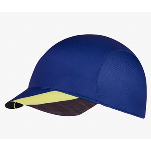 La gorra Jockey Buff Pack Cycle Akim Cobalt presenta un color azul cobalto con una parte inferior de la visera en negro y amarillo. Tiene una parte superior suave y redondeada y una visera corta diseñada para brindar aerodinámica y protección solar, lo que la hace perfecta para cualquier mochila de ciclismo.