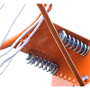 Primer plano del Aro Básquetbol Uk Time Sport 45cm, en el que se destaca su aro metálico de 45 cm de color naranja y los mecanismos de resortes acoplados. La red blanca parcialmente visible acentúa los resortes y tornillos metálicos brillantes que aseguran esta pieza esencial del equipo.