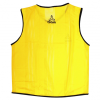 El peto deportivo Peto Malla Train, de un color amarillo vibrante con ribete negro y un logotipo cerca del escote en la espalda, es perfecto para las sesiones de entrenamiento.