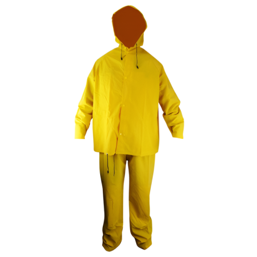 Un traje impermeable amarillo completo, con la marca Traje Impermeable FG Safety Strom Tx50, se muestra sobre un fondo liso. El traje consta de una chaqueta con capucha y cordón y pantalones a juego. La chaqueta se abrocha con botones en la parte delantera. Tanto la chaqueta como los pantalones tienen un diseño holgado para garantizar la protección impermeable.