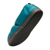 Las Pantuflas Térmicas Atakama Outdoor Futaleufú Nu-B Foam son unas pantuflas acolchadas de color azul con suela y tacón texturizados de color negro, con la marca "ATAKAMA". Diseñadas con un lateral elevado para resaltar su estilo, son ideales para aventuras al aire libre y cuentan con espuma Nu-B Foam para una comodidad y calidez excepcionales.