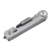 La herramienta de mano Navaja Boker Plus Specialist Half-Tool 09BO831 de color plateado tiene un diseño elegante y compacto en posición plegada. Cuenta con accesorios integrados, como una cabeza de destornillador visible, y luce un aspecto moderno y metálico.