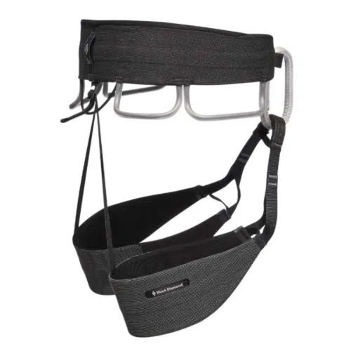 La guía de soluciones Arnés Black Diamond cuenta con un diseño elegante, completo con dos presillas para piernas, un cinturón ajustable y múltiples presillas para equipo para una fijación eficiente del mismo.