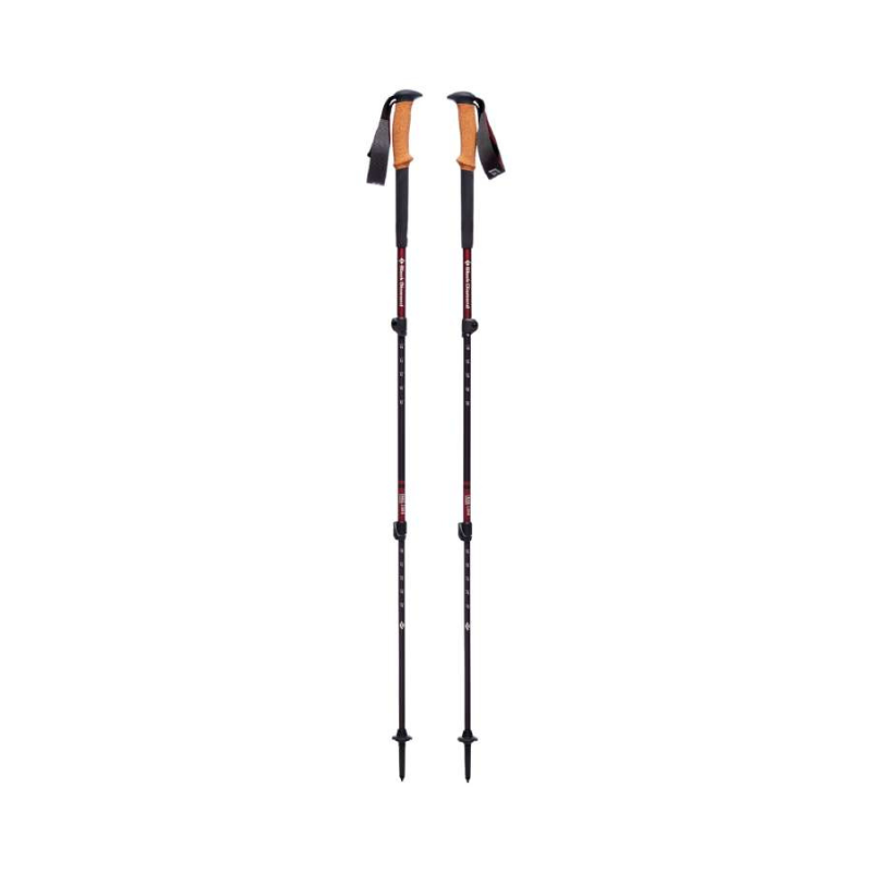 Presentamos los Bastones de Trekking Black Diamond W's Trail Cork para Mujer: un par de bastones de trekking con empuñaduras y correas de muñeca ajustables, diseñados para caminatas y senderismo. Estos bastones negros y marrones de la serie Trail Cork para mujer brindan una comodidad y durabilidad excepcionales en cualquier aventura.