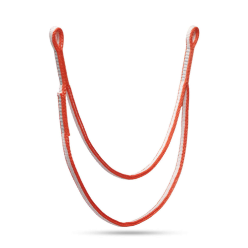El sistema de anclaje Black Diamond Sewn Anchor System, con su elegante diseño en naranja y blanco, adopta una forma de U contra el fondo blanco prístino. Los dos extremos en forma de bucle están elaborados con precisión, lo que refleja la confiabilidad y la artesanía experta en cada hilo.