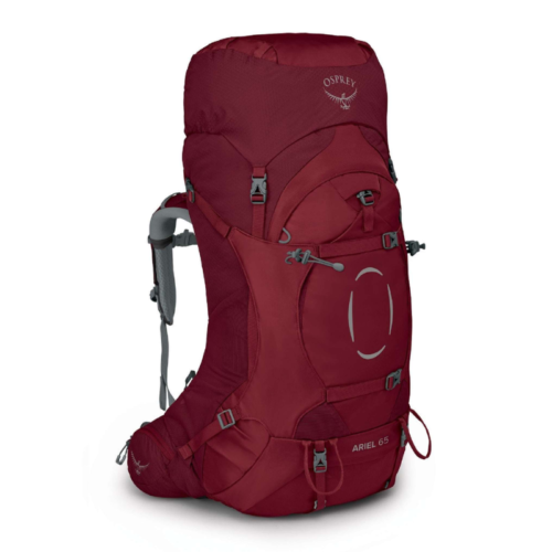 La mochila para mujer Osprey Ariel 65 es una espaciosa mochila de senderismo de color granate que cuenta con múltiples compartimentos y correas. Con el logotipo de Osprey en la parte superior, está diseñada para uso al aire libre con un diseño resistente y ergonómico.