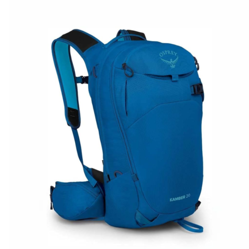 Mochila Osprey Kamber 20 de color azul brillante con correas ajustables para los hombros, cinturón y múltiples compartimentos con cierre, diseñada para actividades al aire libre. Si buscas algo más compacto, puedes considerar la Mochila de Hidratación Osprey Raptor 10L (copia).