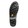 La suela de la bota de senderismo Trango Tech GTX de La Sportiva presenta unas bandas de rodadura profundas y resistentes para una mayor tracción. De color negro con detalles en amarillo, tiene ranuras grandes y una zona de escalada marcada, lo que le proporciona versatilidad en terrenos difíciles y la convierte en una bota de montaña excepcional.