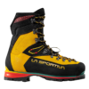 La bota de montaña La Sportiva Nepal Evo GTX es un diseño de tobillo alto en amarillo y negro con detalles en rojo y verde, un nombre de marca llamativo en el costado, ojales reforzados, cordones para un cierre seguro y una suela robusta.