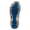 La imagen muestra la suela rugosa de una zapatilla deportiva La Sportiva azul y gris, perfecta para aventuras en la montaña. La marca "La Sportiva" está grabada en el centro, con detalles en rojo. Este modelo es Bushido II Mujer.