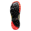 Primer plano de la suela de la zapatilla para trail running La Sportiva Akasha II, que muestra la palabra "Laspo". Tiene una banda de rodadura negra y roja con tacos resistentes para un mejor agarre y un diseño en contraste que le da un atractivo especial.