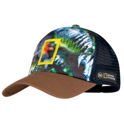 La gorra Jockey Buff Niños Pack Mini Ashir presenta un diseño de aves tropicales con el logotipo de National Geographic, un frente colorido con temática de la naturaleza, una parte posterior de malla negra y una visera marrón. Es perfecta para las aventuras al aire libre de los niños con estilo.
