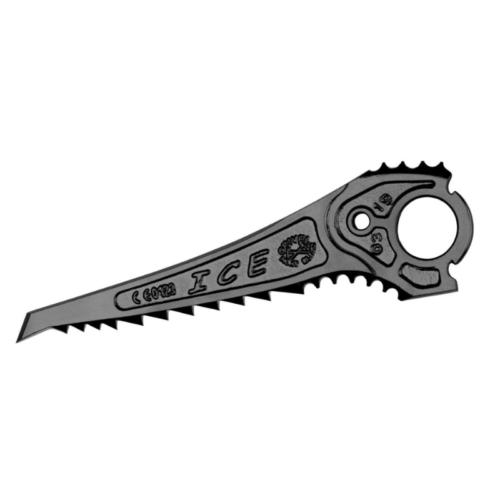 La hoja para piolets Grivel Total Ice Vario cuenta con bordes afilados y dentados y un orificio de montaje. Está fabricada en metal oscuro adornado con grabados que muestran las especificaciones técnicas y la palabra "ICE", lo que resalta su precisión como accesorio para piolets.
