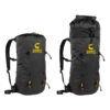 Se muestran dos mochilas Grivel Spartan 30 negras, cada una con logotipos amarillos. La primera tiene un diseño más sencillo, mientras que la segunda parece más grande y tiene compartimentos adicionales ideales para aventuras en la montaña. Ambas cuentan con correas de hombro ajustables y hebillas.