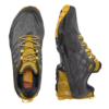 Dos vistas de la resistente zapatilla de montaña La Sportiva Akyra II GTX, que presenta una malla gris y detalles en amarillo. La zapatilla izquierda, que se muestra desde arriba, muestra cordones y marca en amarillo, mientras que la derecha resalta la suela amarilla texturizada y las características de soporte.