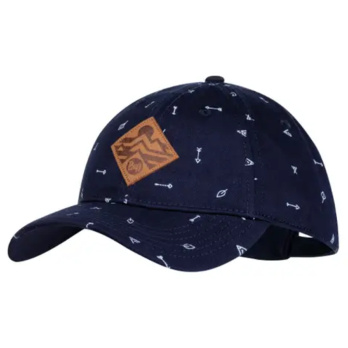 La gorra Jockey Buff Niños 5 Panel Go Black Noru presenta un diseño azul marino con pequeños patrones de flechas blancas, un parche de cuero marrón con el logotipo de la montaña y una correa trasera ajustable. Su visera curva ofrece estilo y comodidad para los entusiastas del jockey.