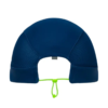 Un casco acolchado azul con superficie texturizada y cordón ajustable verde neón, este accesorio deportivo protector es versátil y cómodo, fiel al estilo de Gorro Buff EcoStretch (copia).