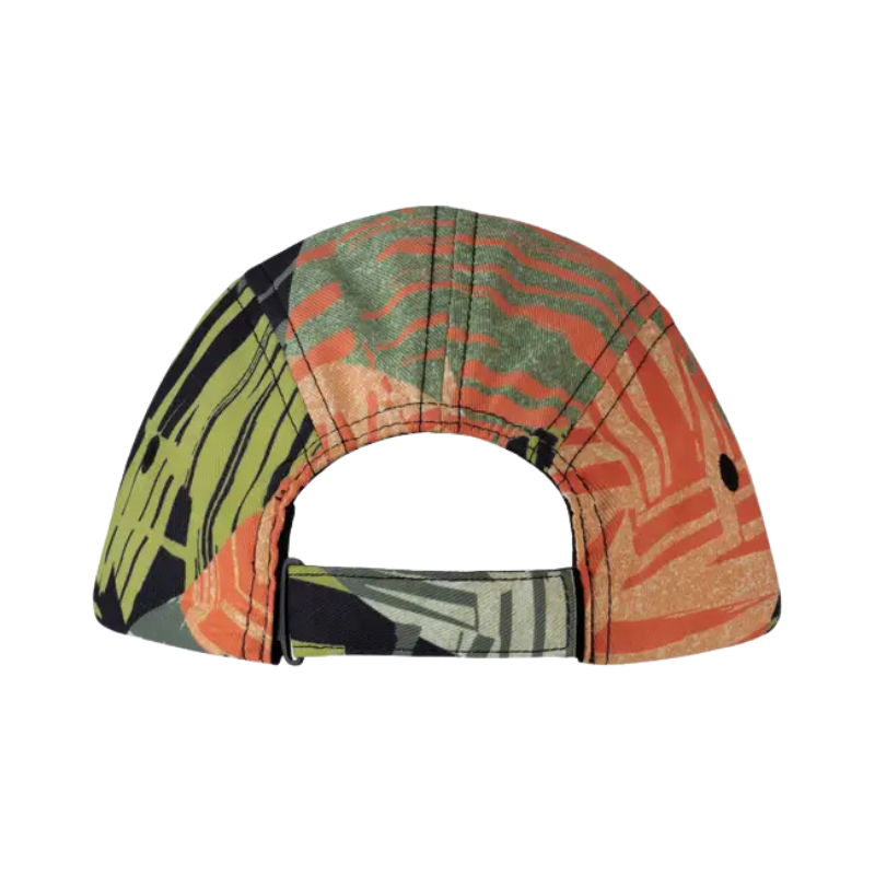 La gorra Jockey Buff 5 Panel Go Pow Running Multi (copia) cuenta con una parte posterior vibrante con patrones abstractos en naranja, verde y negro. Cuenta con una correa ajustable y un corte central para un estilo y una comodidad mejorados.