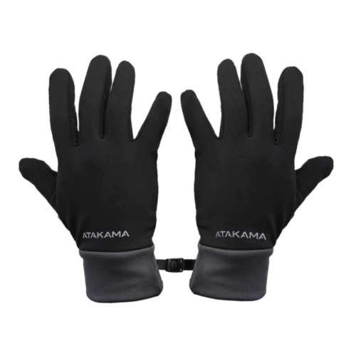 Los elegantes guantes térmicos unisex Atakama Outdoor Isoflex Malleco, con la inscripción "ATAKAMA" en cada puño, son perfectos para aventuras en climas fríos. Diseñados para los amantes de las actividades al aire libre, se sujetan a las muñecas con un práctico clip, lo que los convierte en un accesorio esencial.