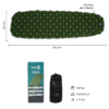La colchoneta inflable Yerba Loca Kano tiene un diseño de rombos, mide 190 x 64 cm, pesa 400 g, se compacta a 20 x 12 x 8 cm y se infla en 2-3 minutos. Caja, colchoneta empaquetada, iconos mostrados. Comodidad probada por Kano para acampar.