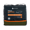La bolsa de toalla Atakama Outdoor, en negro y verde oliva, con la etiqueta "Toalla Microfibra Elqui XL", presume de ser súper absorbente, de secado rápido y ligera. Con unas dimensiones de 150 x 85 cm, incluye un bolsillo de malla y vibrantes detalles en naranja.
