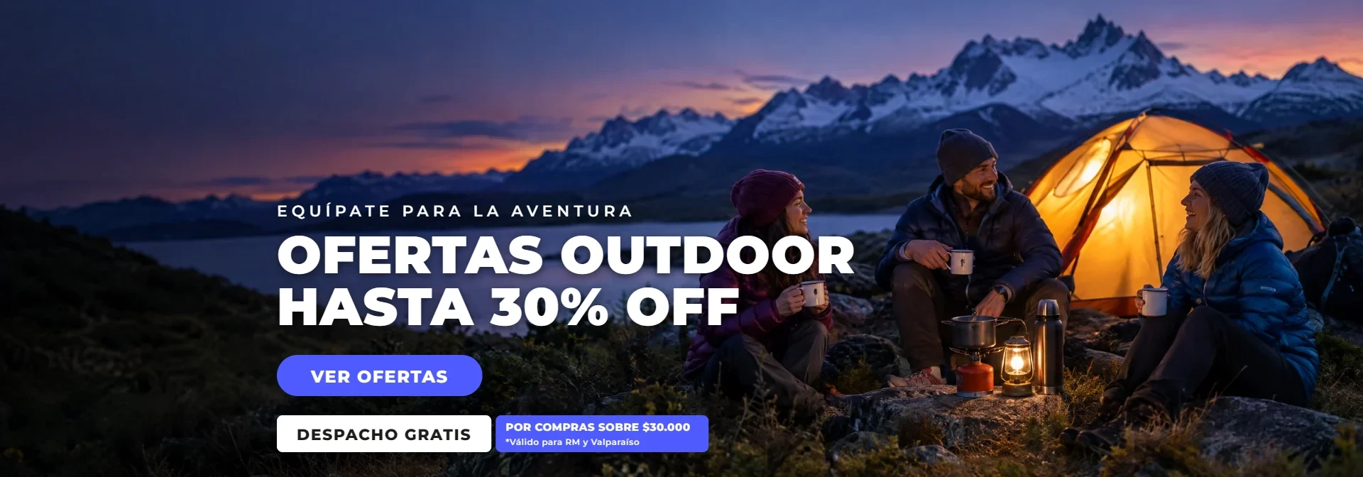 Ofertas Cyber hasta 30% OFF en Outdoor Feat: amigos acampando al atardecer en la cordillera